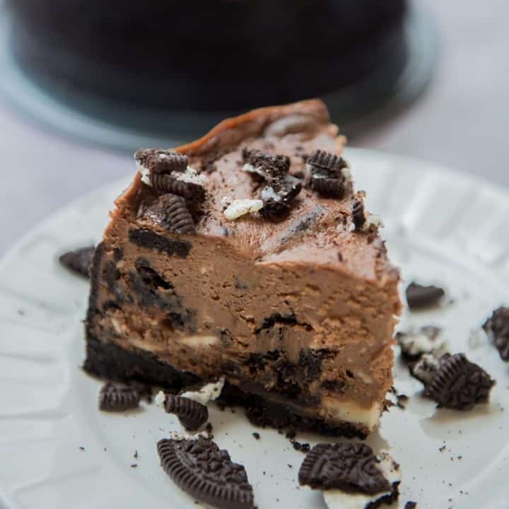 Instant Pot Double Chocolate Oreo Cheesecake⁣
⁣
Instant Pot Cheesecake? Yes!! You are going to want to make this next Sunday for Valentines day! ❤❤❤❤ Spoil yourself or surprise the one you love. So easy and seriously delicious. This cheesecake will make any night feel extra special. ⁣
⁣
This deeply chocolatey cheesecake is ultra rich and creamy and so easy to make right in your instant pot. Extra Oreo cookies are mixed in for the most decadent chocolate dessert!⁣
⁣
Link in Bio